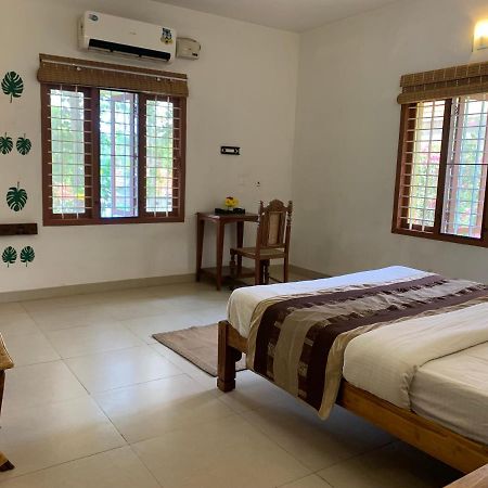 Alamanda Alleppey Beach Elegant 3Bhk Guest House Apartment Alappuzha Bagian luar foto